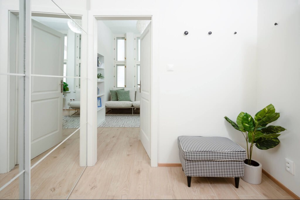 Entrance hall in airbnb apartment